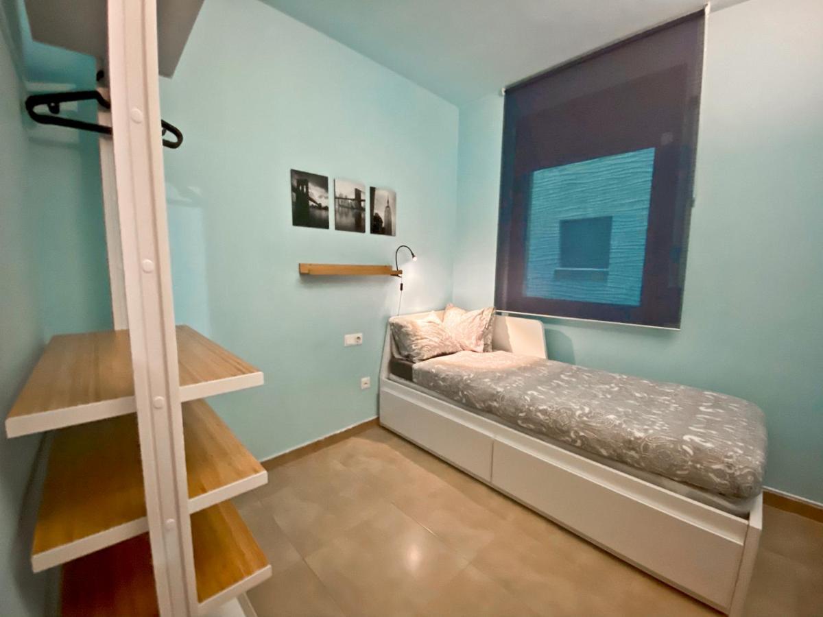 Urban Manresa-City Center Apartment With Balcony Exterior photo